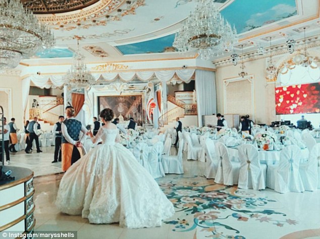 حفل زفاف أسطورى لمصممة أزياء روسية بموسكو1