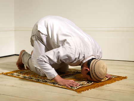 how does muslim prayer work khalid latif 2011