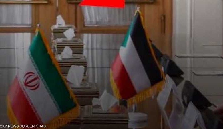 علم إيران سودان